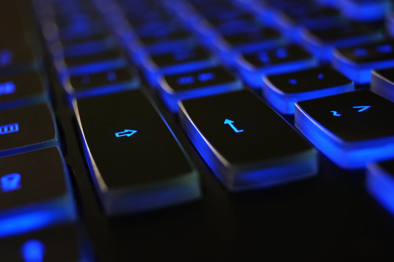 Jarvis.ai vs LongShot.ai: Which is the Better AI Writing Tool?